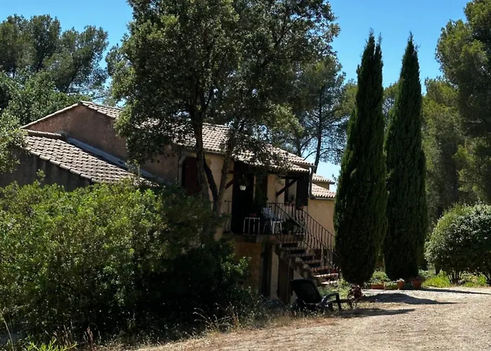 Proche بيت للعطل لو براديت