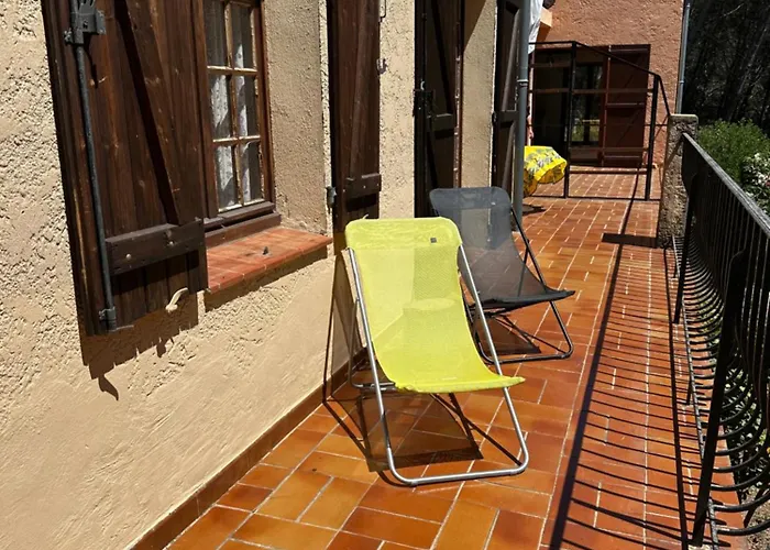 Proche بيت للعطل لو براديت